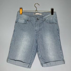 Levi’s Bermuda Jean Shorts Pinstriped Cuff Faded 4
